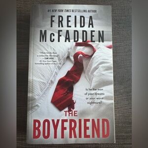 The Boyfriend by Freida McFadden Book